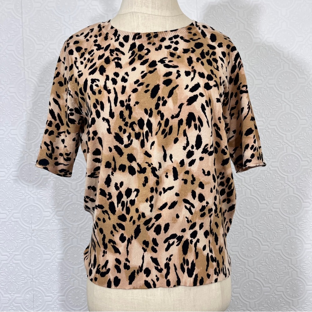 Leopard print knit sweater t- shirt I.N.C.
▪️Size M
New